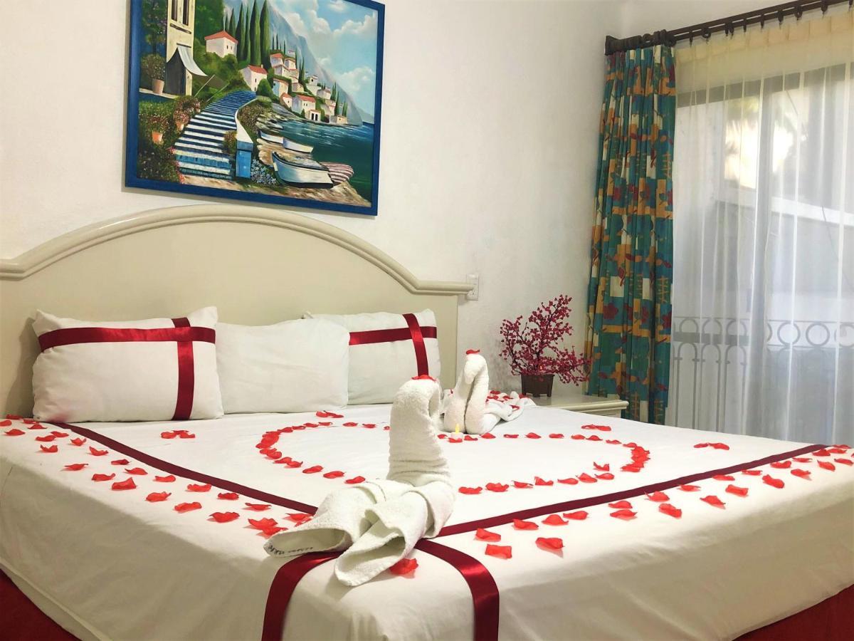 מנסניו Hotel Costa Brava מראה חיצוני תמונה